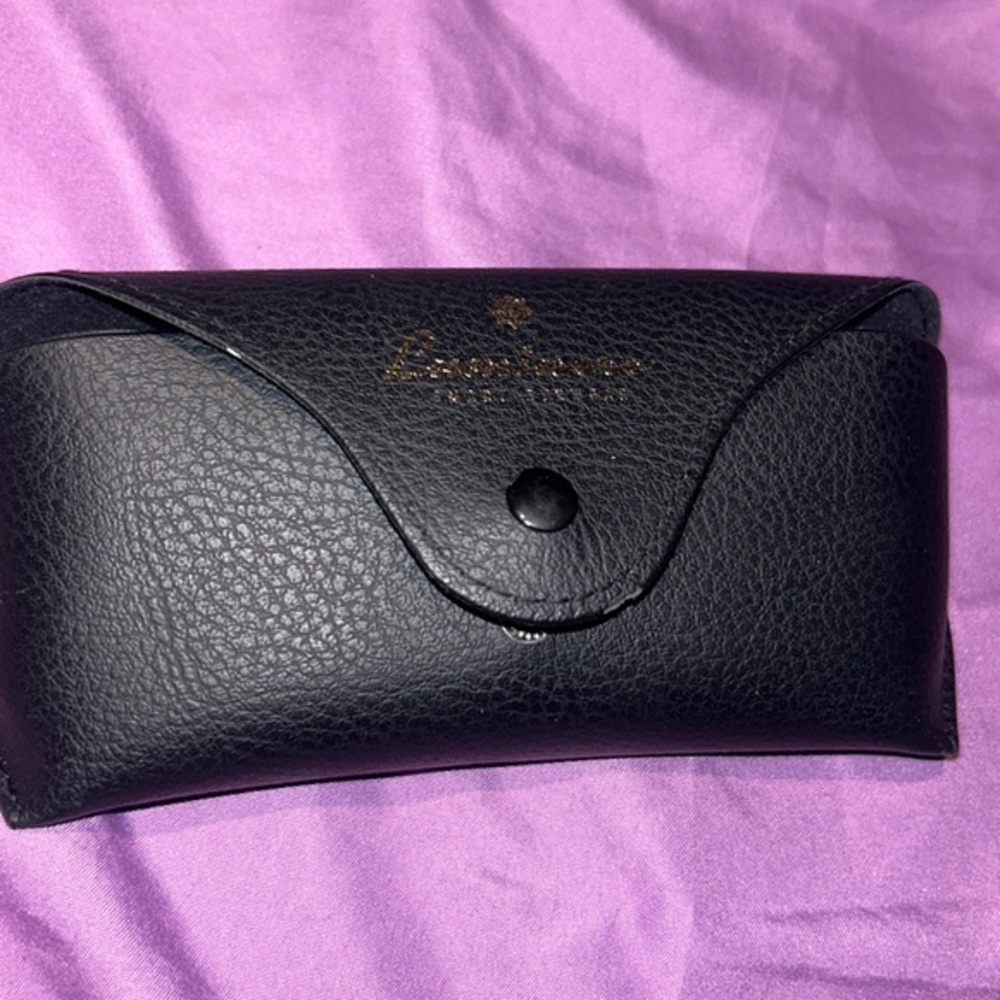 Like New Lumiere Glasses case Smart Eyewear Black gold sun snap button flip